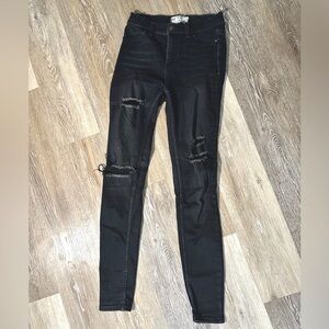 FREE PEOPLE Light Black Distressed Skinny Jeans SIZE 26 US 2 SMALL Knee Hole Emo